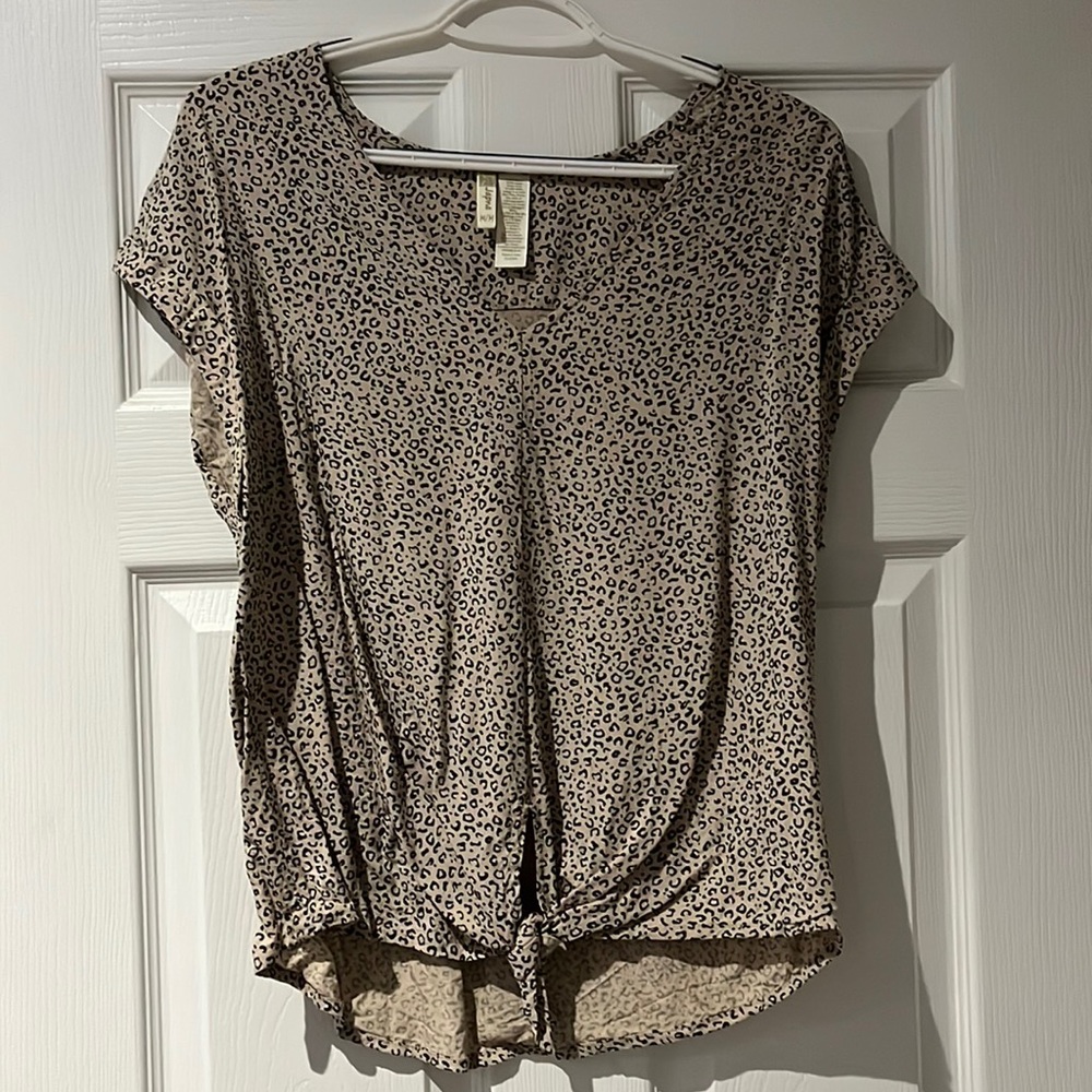 Women’s leopard print top